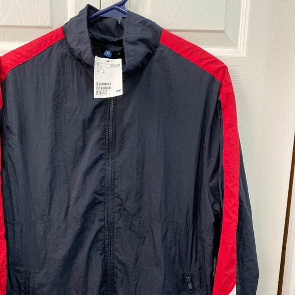 H&M Windbreaker - Picture 2 of 5